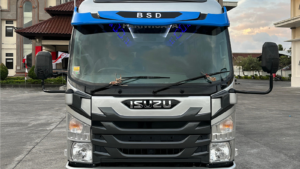 isuzu elf long 6-1600X900