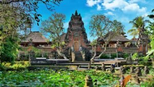 saraswati-temple-ubud1-1600x900
