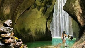 tukad-cepung-waterfall5-1600x900