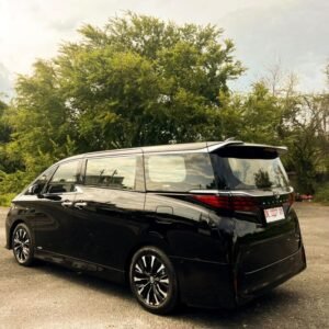 Toyota Alphard Hybrid 2026 1000 x 1000_0003_WhatsApp Image 2026-09-21 at 10.10.25 (1)