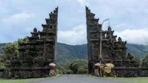 handra gate 1600 x 900